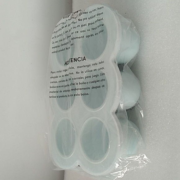 Nutribullet Baby Bullet Silicone Storage Cups & 1 plastic cup - Picture 5 of 7